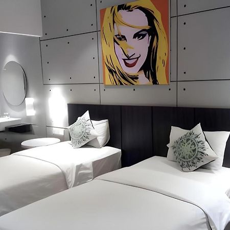 Hotel Cemerlang Bandung Ngoại thất bức ảnh
