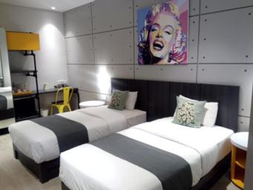 Hotel Cemerlang Bandung Ngoại thất bức ảnh