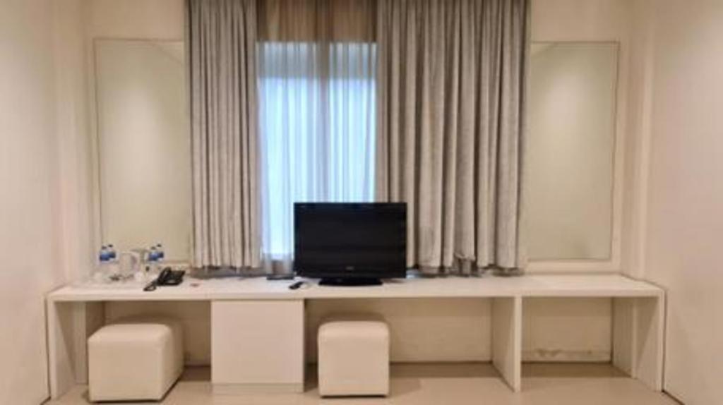 Hotel Cemerlang Bandung Ngoại thất bức ảnh