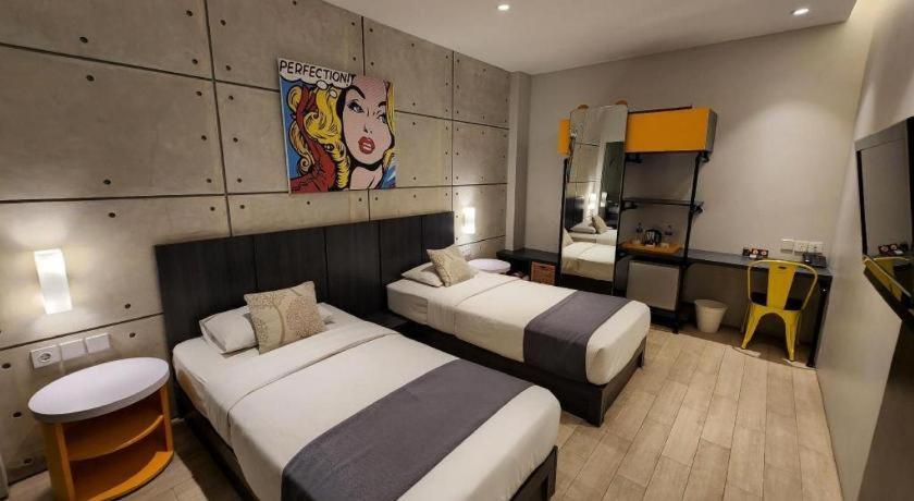 Hotel Cemerlang Bandung Ngoại thất bức ảnh